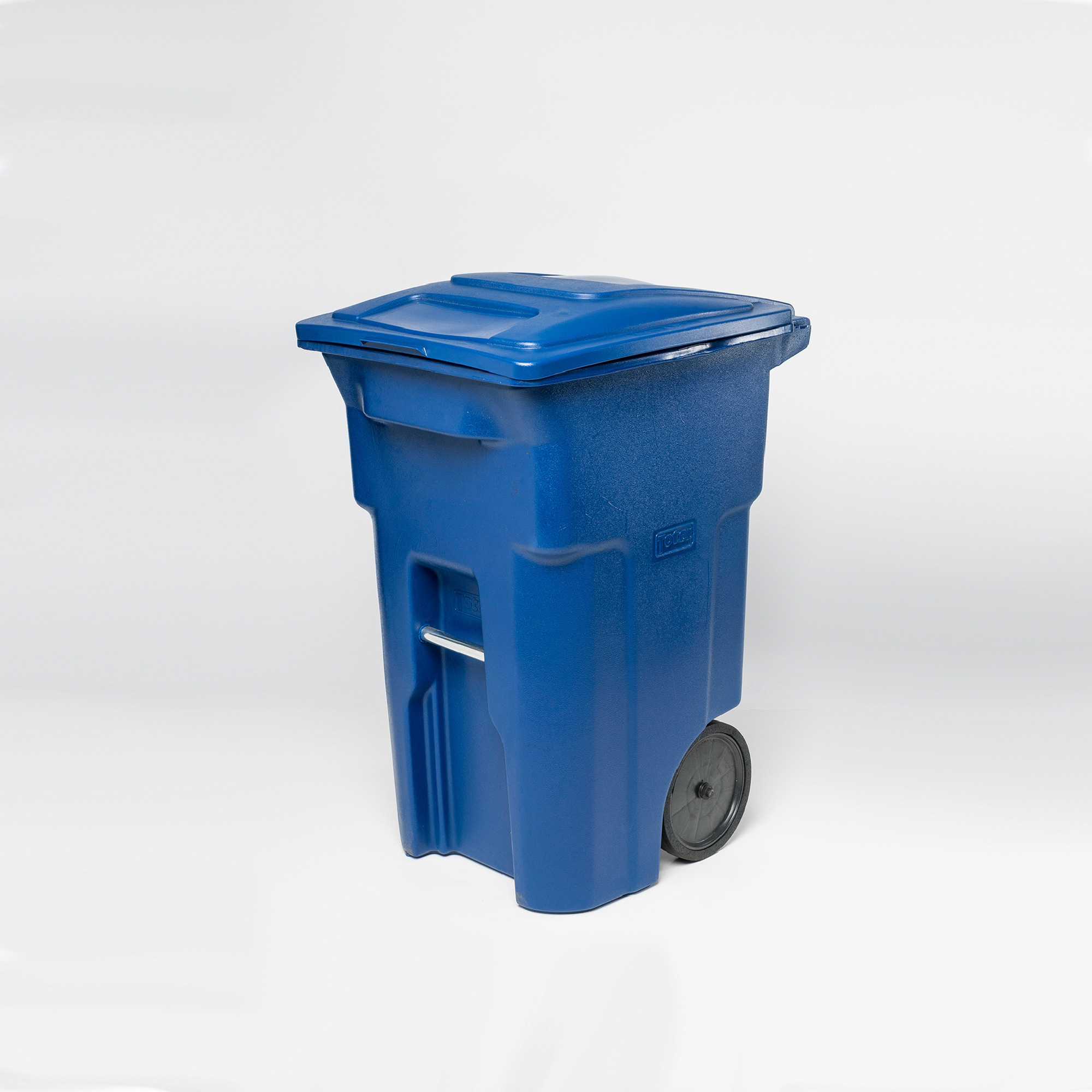 Toter 2Wheel Trash Cart with Lid — Blue, 64Gallon, Model ANA64 Northern Tool